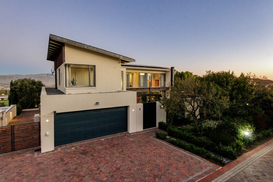 4 Bedroom Property for Sale in Briza Western Cape